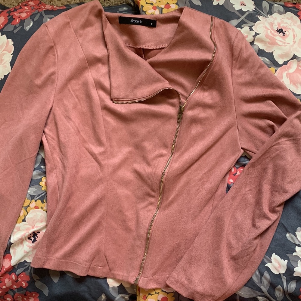 Cute J Roberts Top